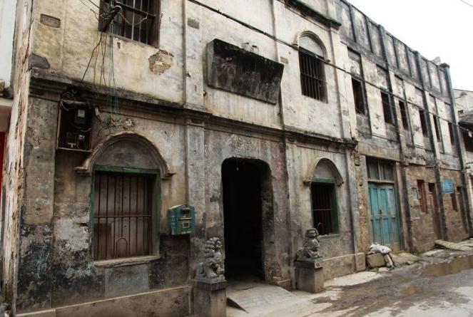 秦藏：在我家老屋下，密密麻麻放了数百口棺材