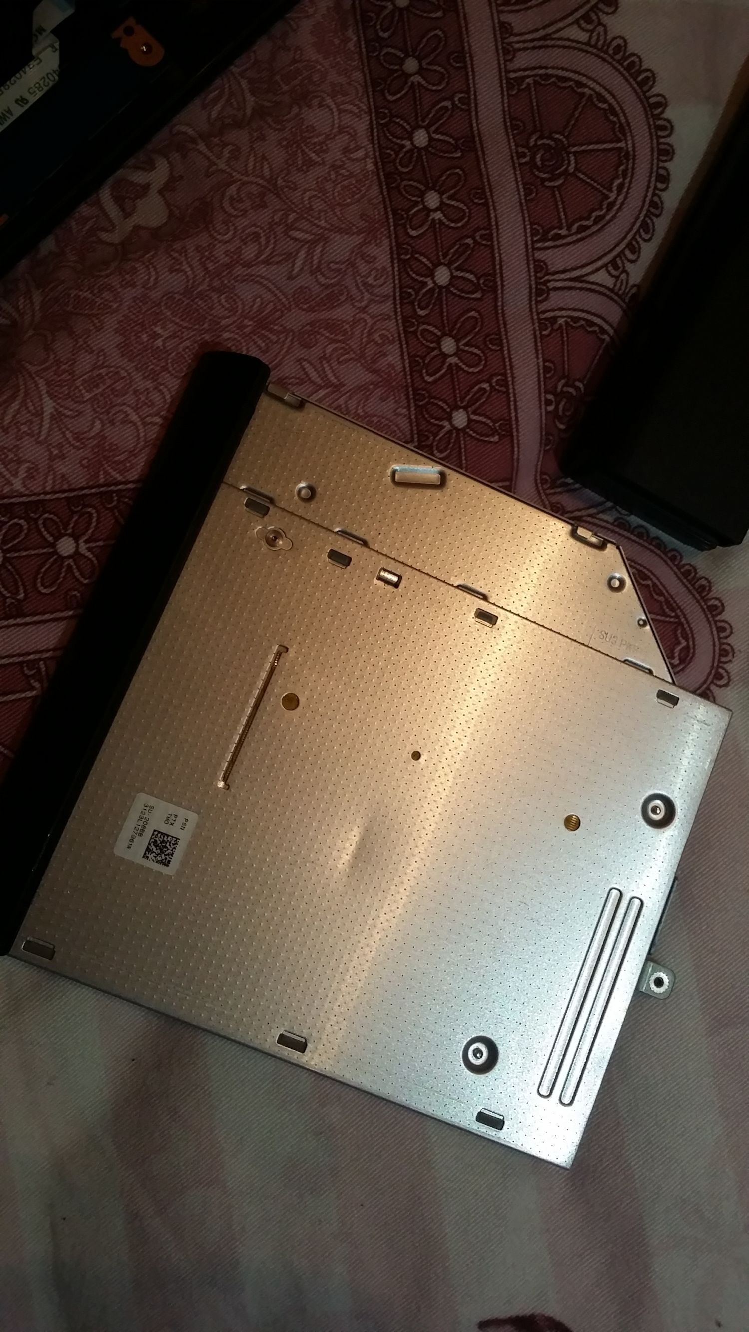 笔记本换键盘傻瓜式,自己在家如何更换笔记本键盘