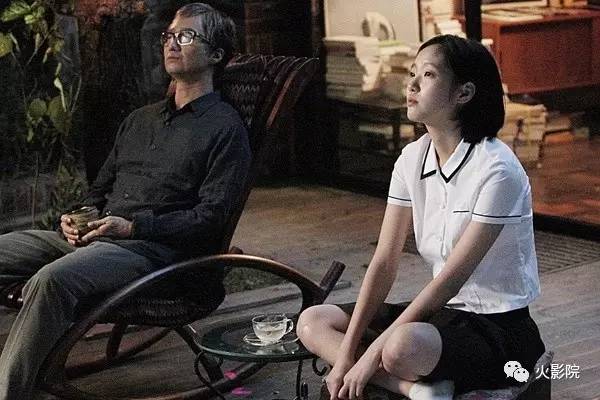 无论《鬼怪》会不会烂尾，我都迷上了这个大脸盘、小眼睛的妹纸！