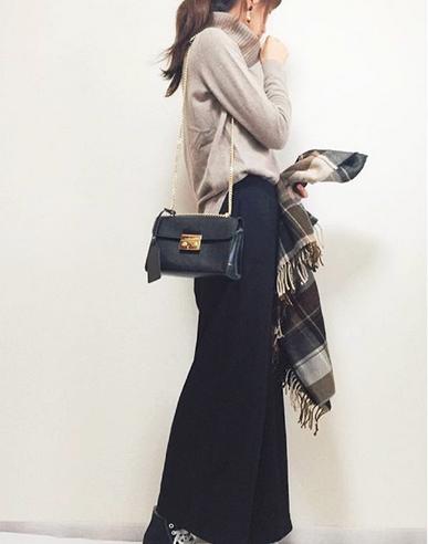 博主｜冬天围巾买了不会搭看看这位博主怎么把围巾搭配好