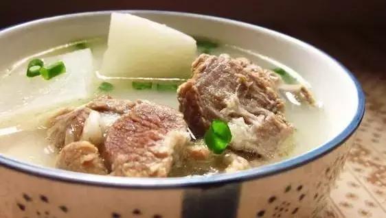 精选名中医养生药膳汤品，9个系列200多种汤方