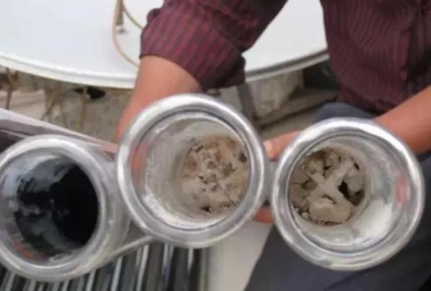太阳能热水器水垢堵了管路怎么办,亿家能太阳能热水器清理水垢教程