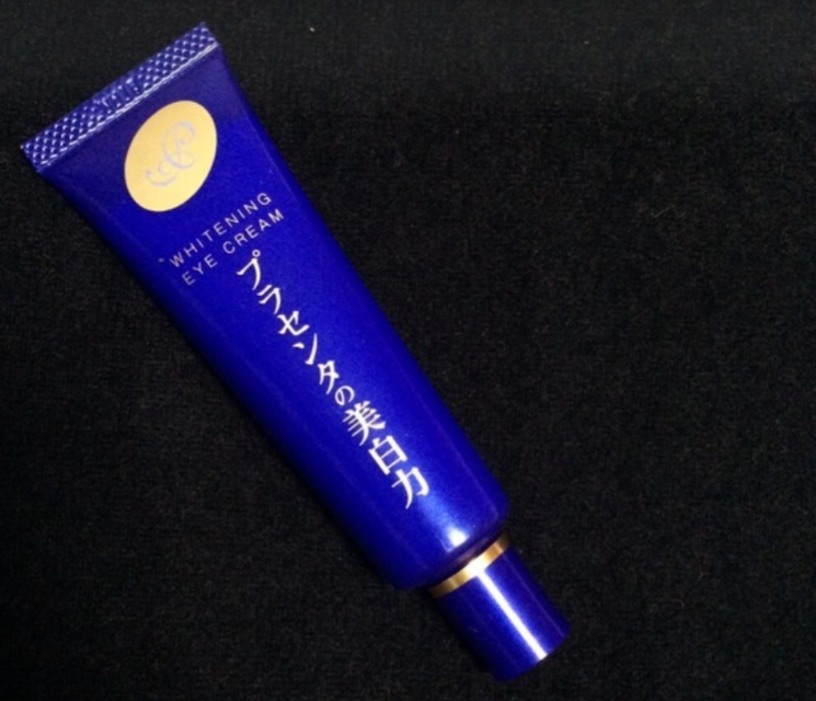 眼霜用对了才有效果,眼霜排名十大公认好用的眼霜平价