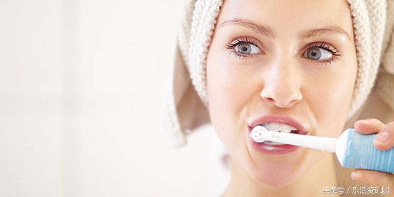 电动牙刷的正确刷牙方法飞利浦,飞利浦钻石系列电动牙刷如何刷牙