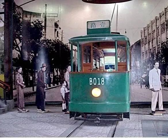 今朝上海｜嚇宁！34分钟狂开52公里，差头司机深更半夜白相“头文字D