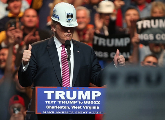 特朗普回应假新闻,假新闻特朗普