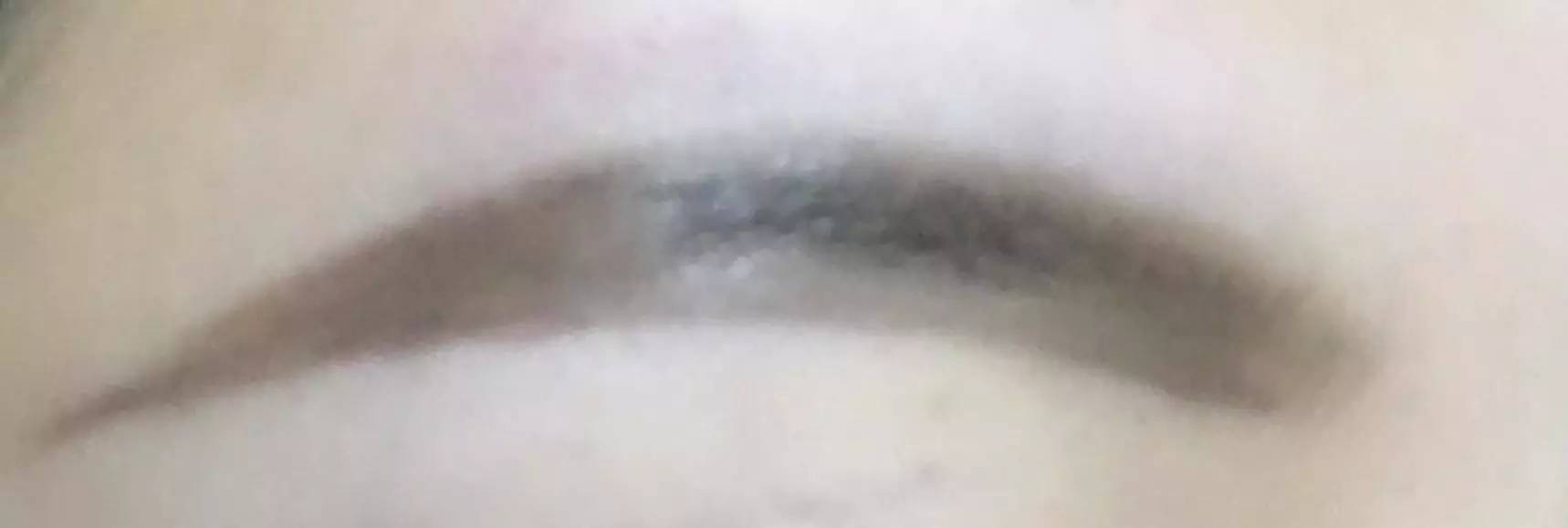 眉笔定妆粉和气垫是一样的吗,气垫眉笔好用吗