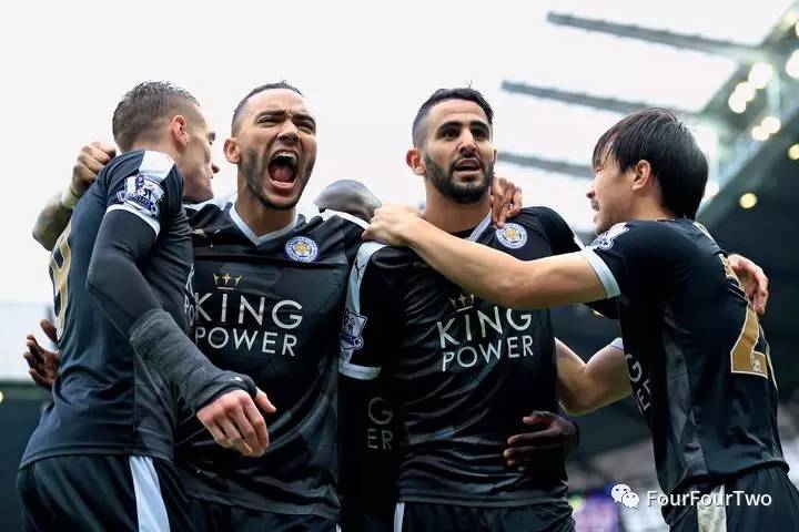 2014圣诞节垫底,2015圣诞节登顶,2016呢?莱斯特城的故事,曾经是足球世界最美好的圣诞礼物