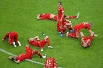 有个爱踢球男朋友是什么体验,男朋友喜欢足球胜过喜欢女朋友