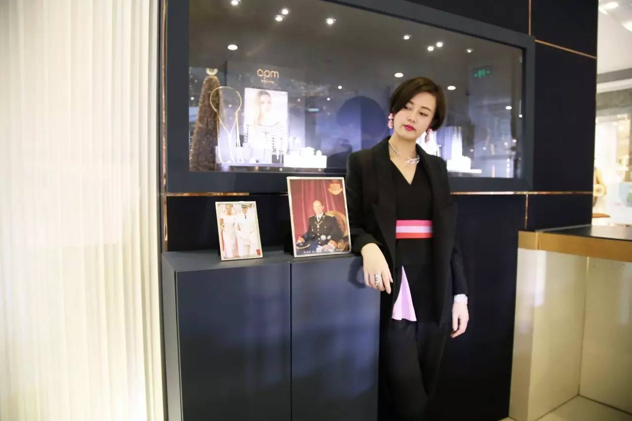 火遍ins风的蝴蝶结,小众配饰日潮