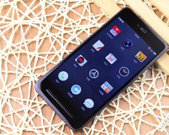 锤子t2手机和魅蓝metal哪个好,锤子t2现在还值得买吗