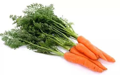 脸上长黄斑怎么检查,看脸上的斑如何知道什么病因