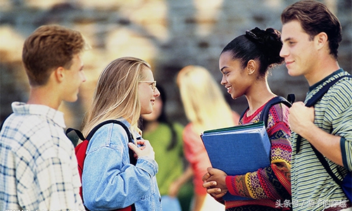 中国留学生写论文的几个误区,美国留学论文没过怎么解决