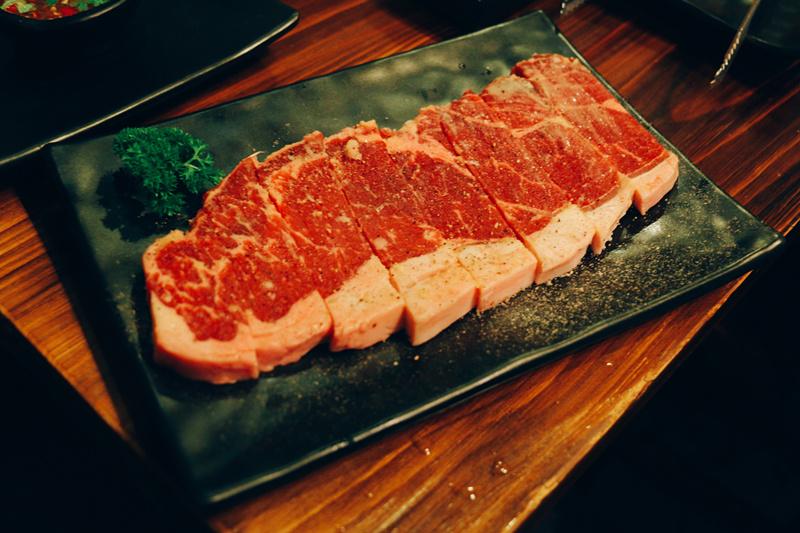 寒冬来袭温暖,冬日的温暖来自店里爆满