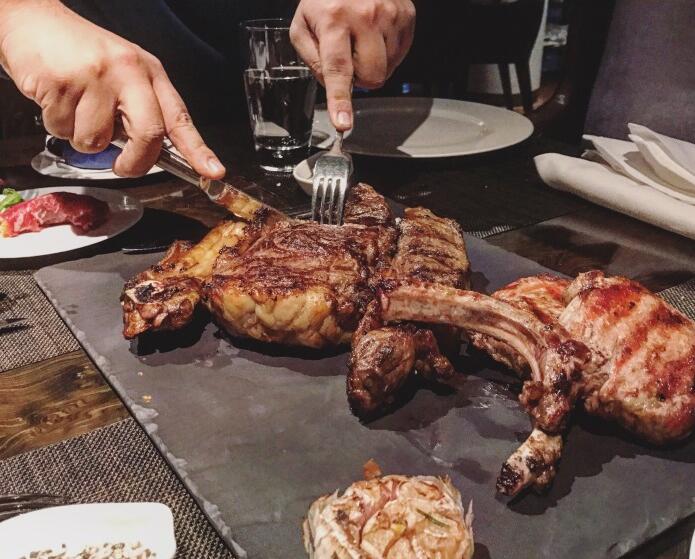 让你印象最深刻的牛排餐,新年的第一餐火锅