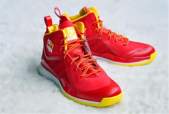 抢篮板的好球鞋,打篮球该如何挑选适合的球鞋