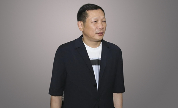 每月开店100家！没有工厂却成最大服装类企业，市值超800亿