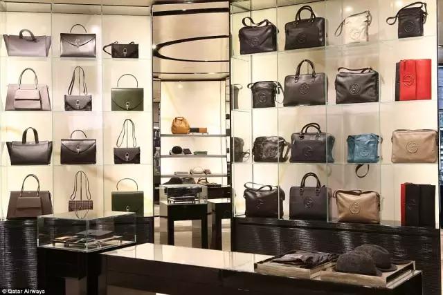 哪个地方免税店买衣服最便宜,买什么机场特产最便宜