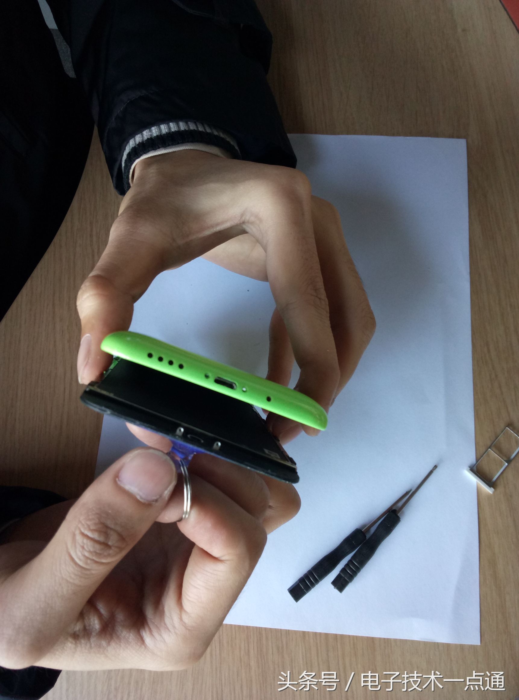 手机贴石墨烯散热手机壳,手机后盖加石墨烯散热