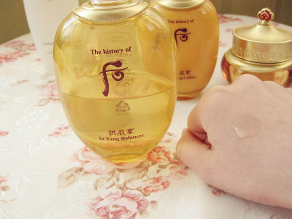 韩国雪花秀滋阴系列和whoo后拱辰享系列的对比