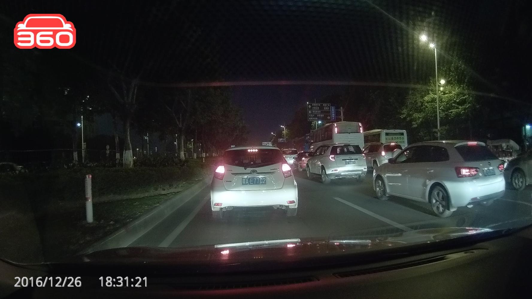 360行车记录仪最新后视镜版哪个好,360与小米后视镜行车记录仪