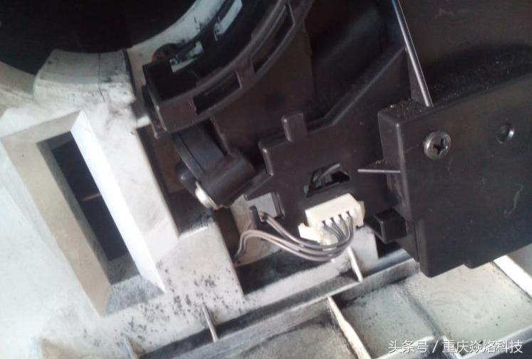 震旦复印机ad239怎么复印,震旦239复印机换载体图解