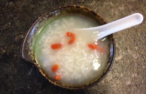 慢性咽炎的最佳止咳方法,治疗咽炎嗓子痒的最快偏方