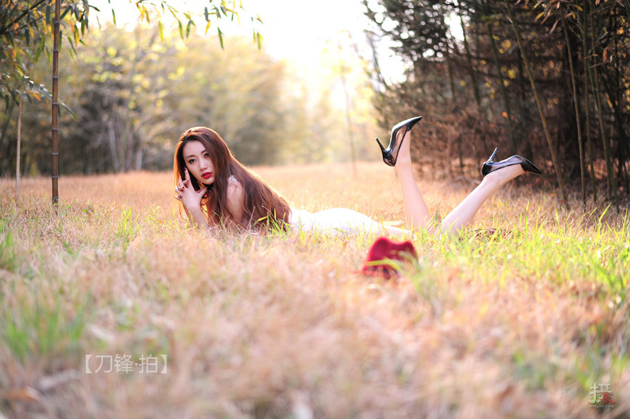 烈焰焚情,烈焰红唇娇艳欲滴