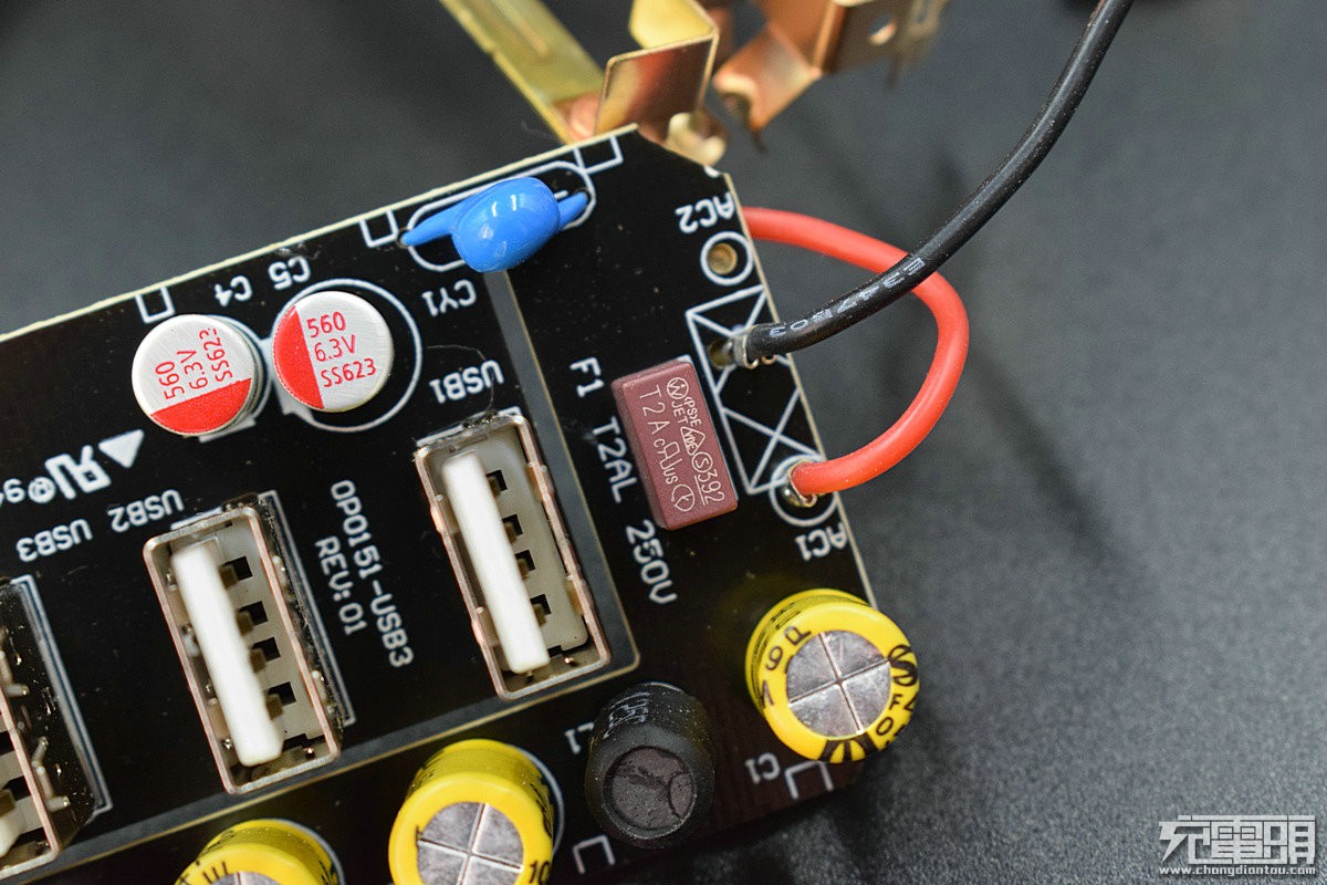 虽名不经传但也可圈可点达世奇插线板评测及拆解