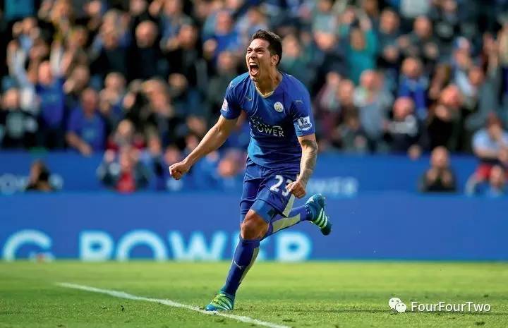 2014圣诞节垫底,2015圣诞节登顶,2016呢?莱斯特城的故事,曾经是足球世界最美好的圣诞礼物