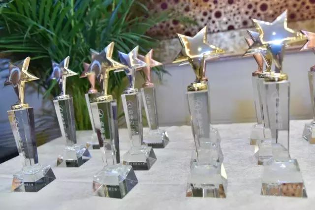 奔驰汽车售后感受,奔驰各车型售后区别对待