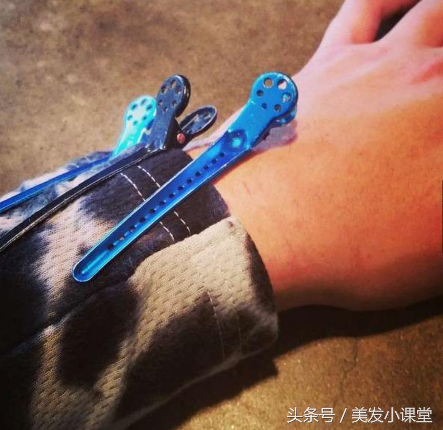 发型师心酸的台词,理发师的苦