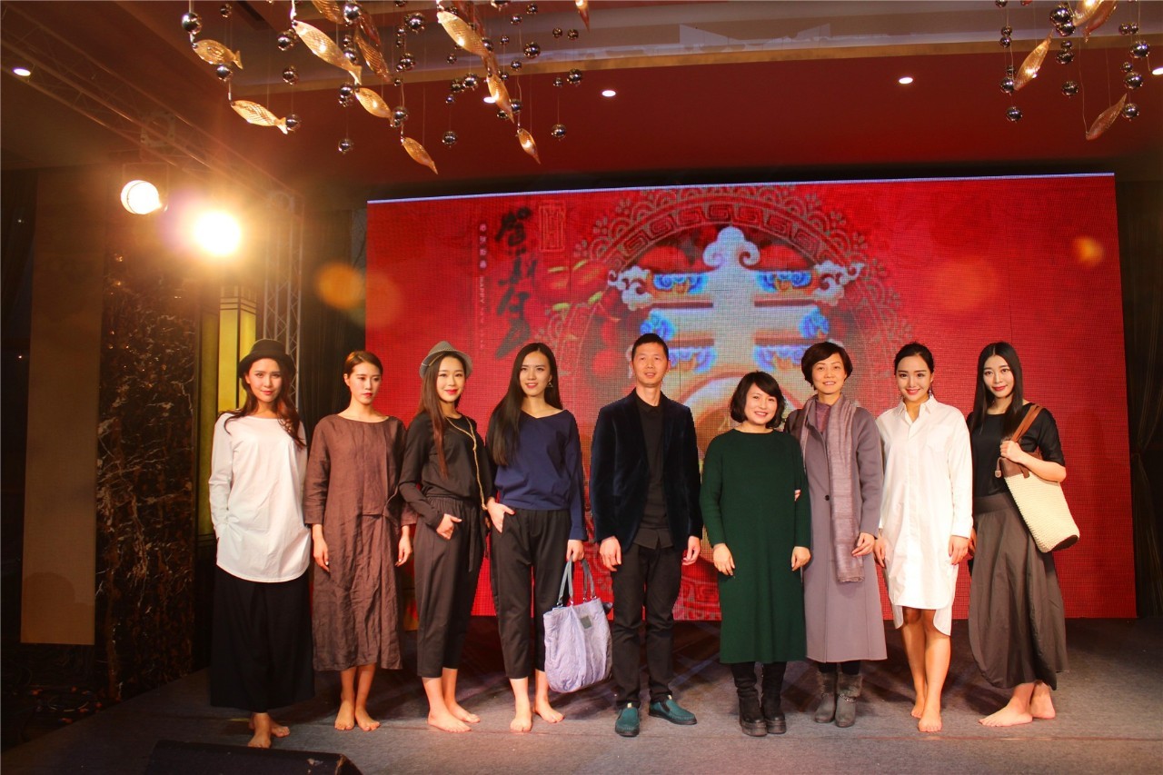 新突破、新改变！鑫金彩商贸2017新品首发暨战略峰会成功举行