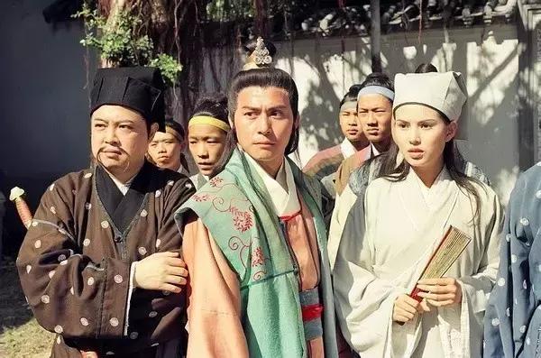 入行前是足球运动员，亦正亦邪，《天龙八部》慕容复成经典