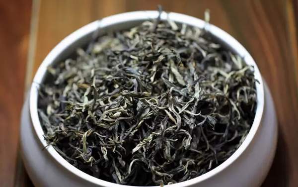 老班章普洱茶的卖点,2002勐海老班章普洱茶价格