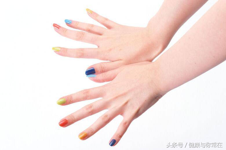 灰指甲怎么样才是灰指甲,灰指甲有几种形式的灰指甲