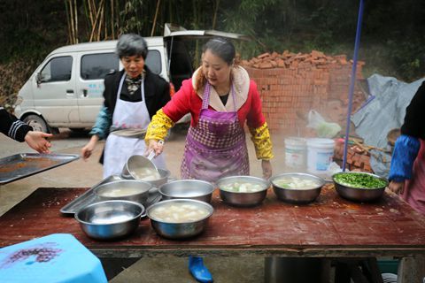 开比速M3回村“刨猪汤”,真能光宗耀祖