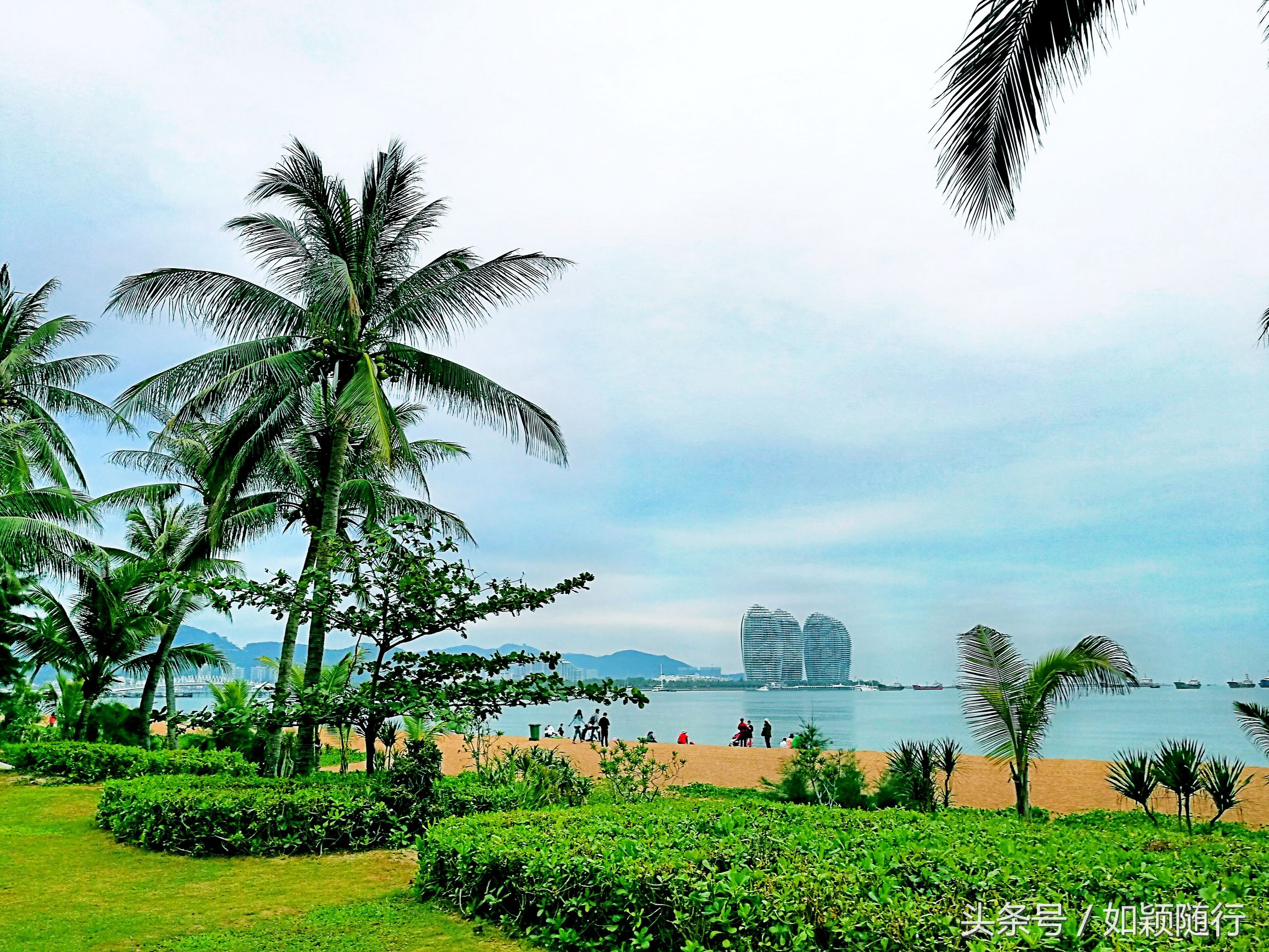 三亚地标美丽凤凰岛,三亚的凤凰岛与海花岛