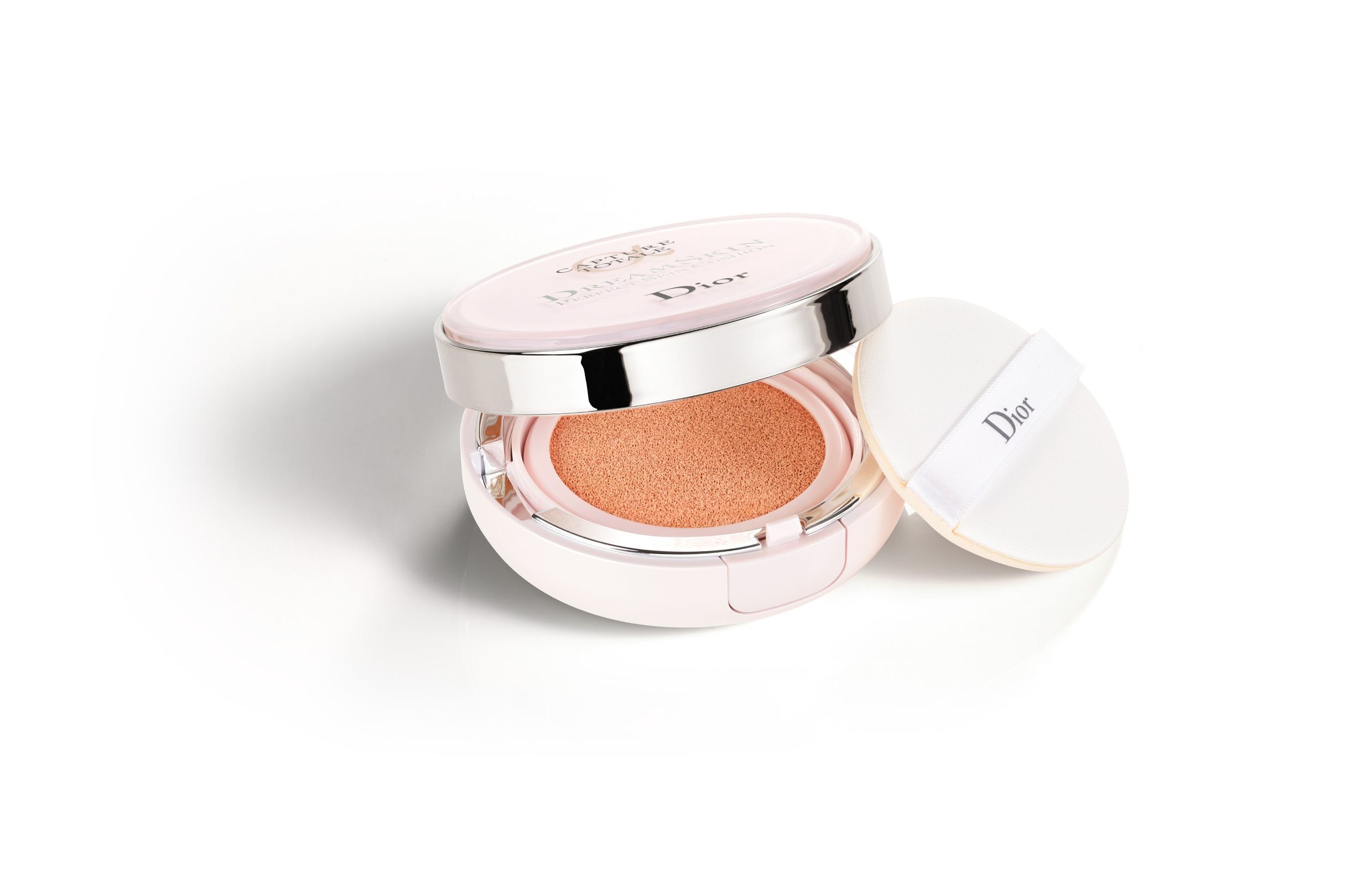 肤色发黄应该选迪奥哪款气垫,适合白皮的大牌迪奥滋润气垫