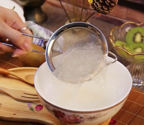 鲜燕窝的正确做法,鲜椰燕窝