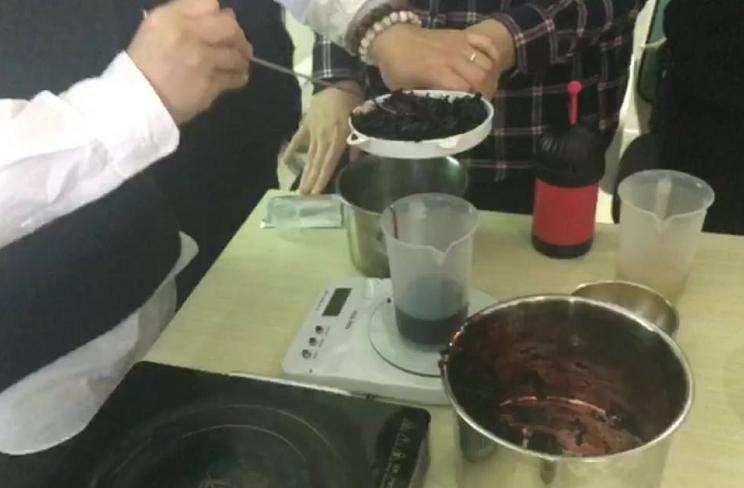 紫草膏治烧伤烫伤吗,治蚊虫叮咬止痒消肿软膏制作