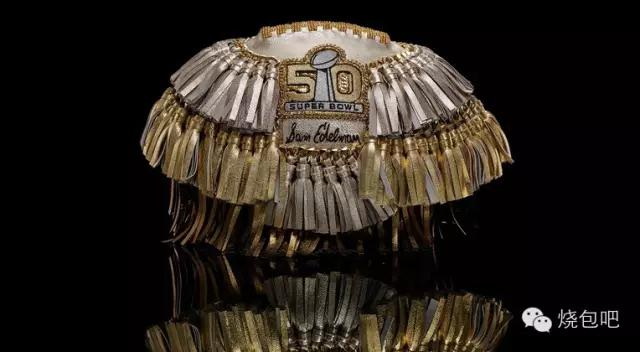 唯物｜情人节倒计时，去看50个潮牌出的超级碗纪念球，独一无二