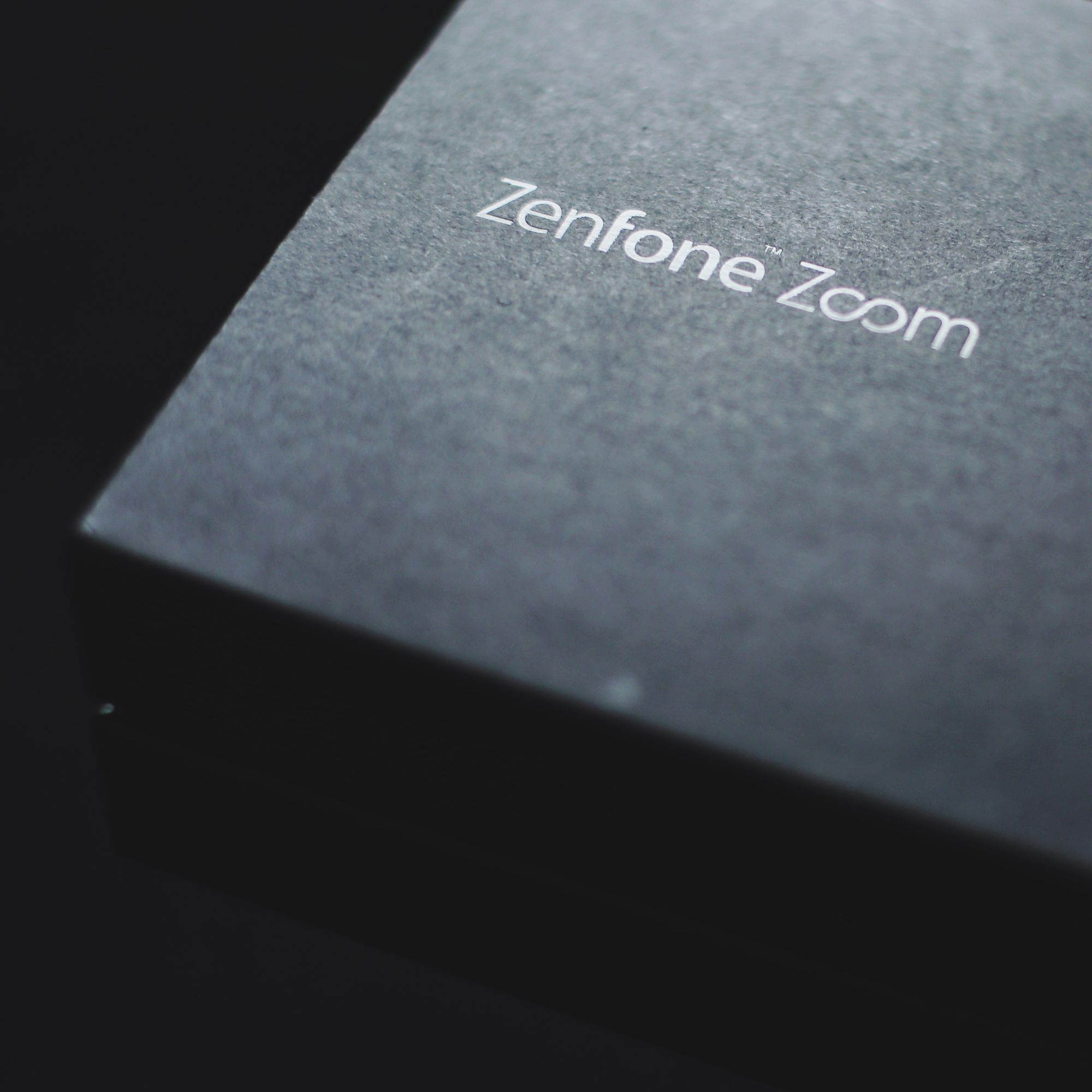 华硕zenfone4zoom,华硕zenfone3鹰眼版