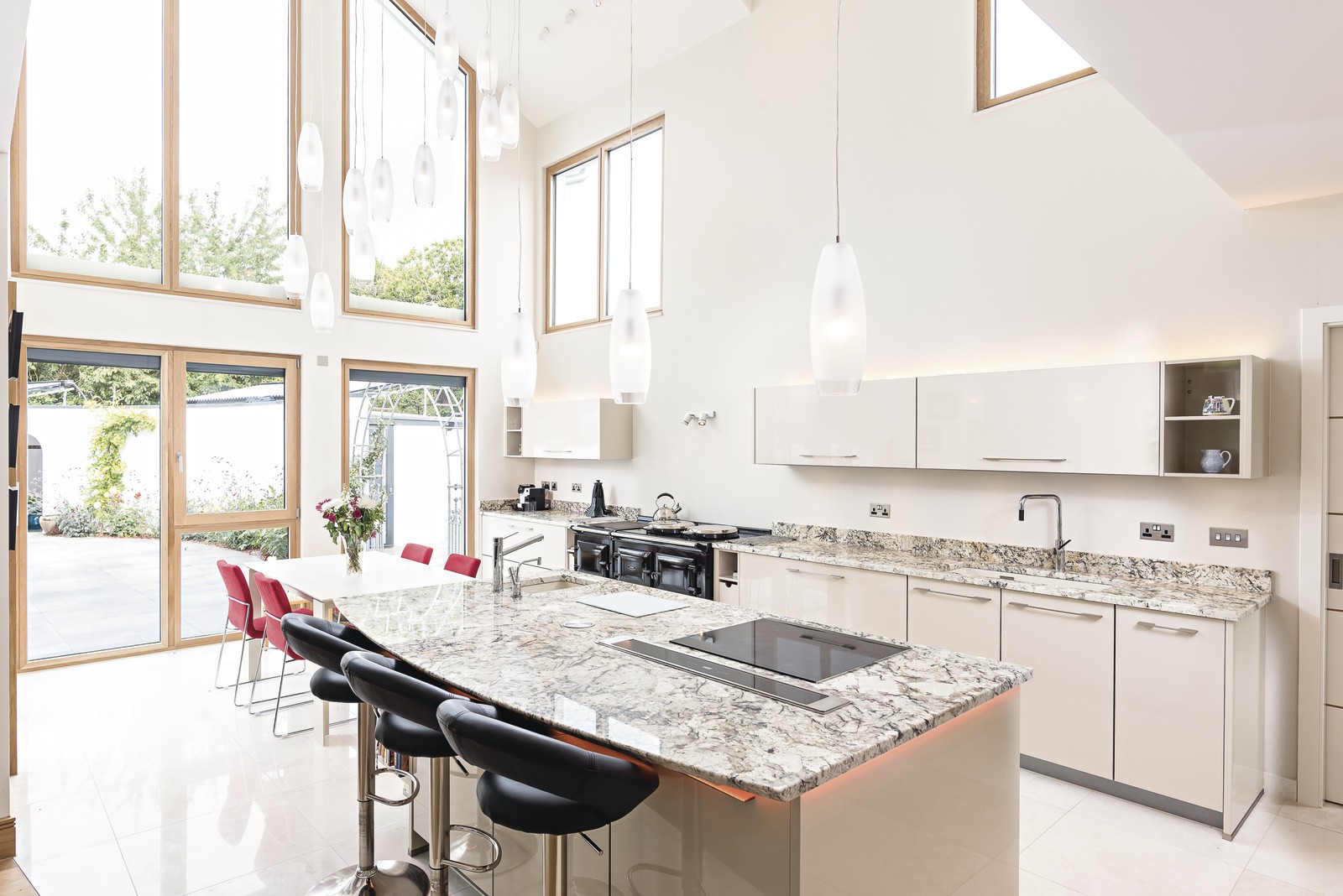 全是窗满眼全是落地窗采光最好自建房别墅赏析