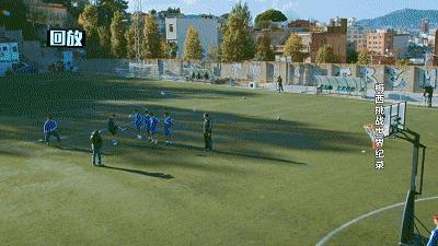 梅西的踢法前无古人后无来者,梅西训练场秀脚法