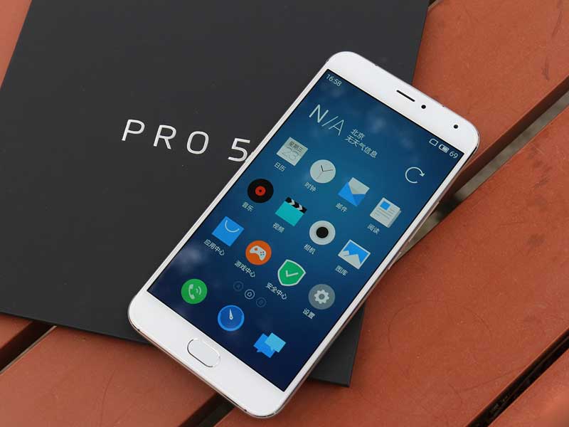 十大经典格莱美视频,第58届格莱美开幕曲