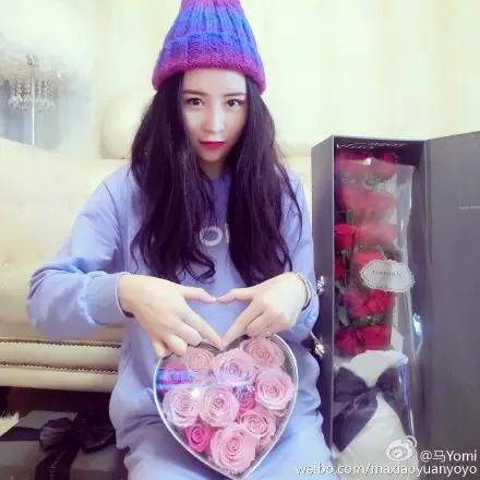 她们的情人节，虐狗指数绝对不逊于昆凌