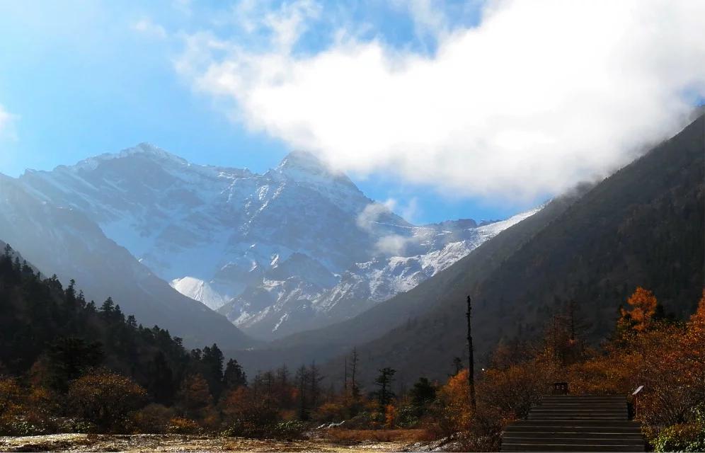 行走在风景里,记录旅游黄龙留下美好回忆