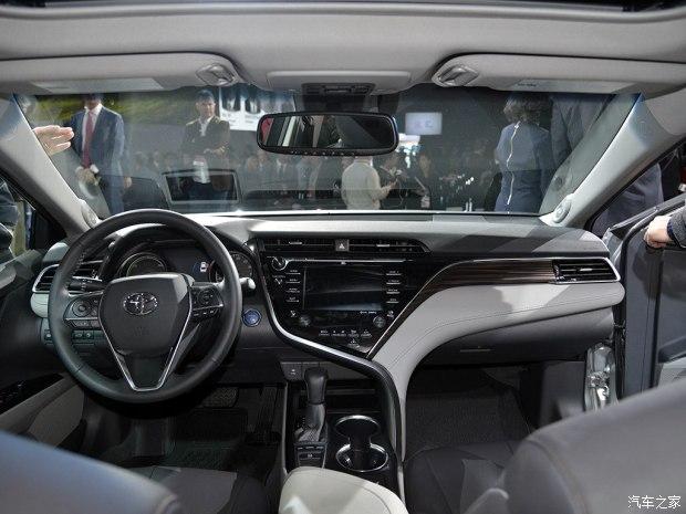 卡罗拉2.0和凯美瑞2.0有啥区别,丰田2020