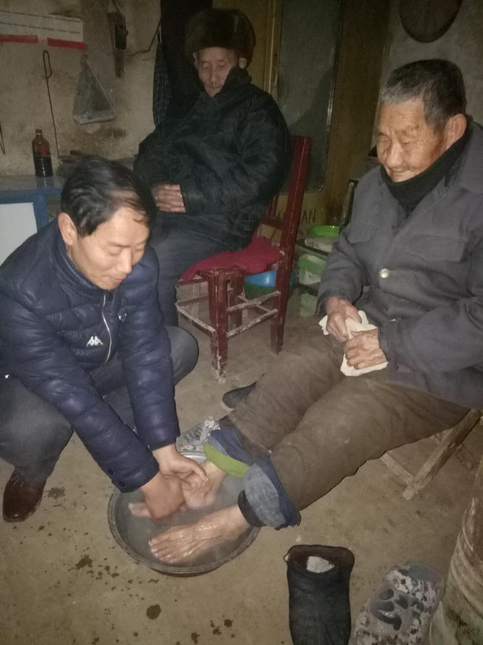 孝老爱幼事迹,孝老爱幼事迹简介